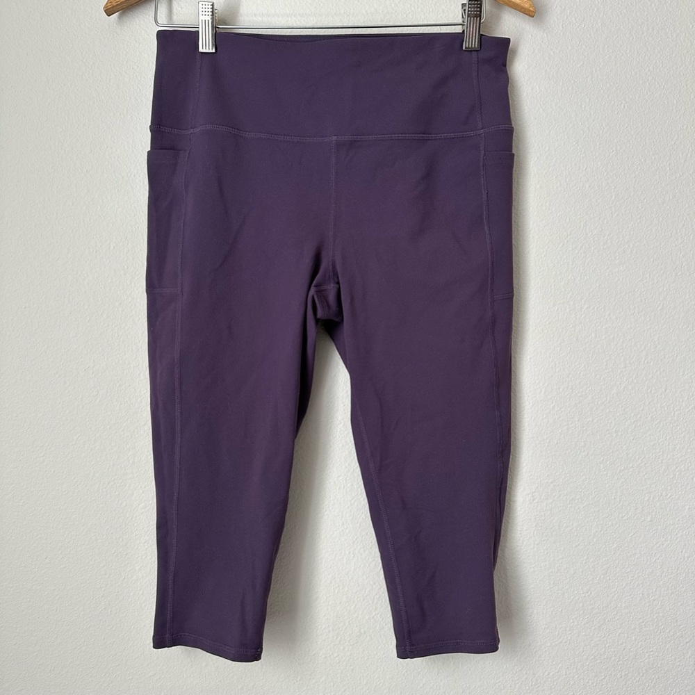 SKETCHERS - Apparel GO WALK Capri Purple Leggings - Womens Large (12-14)